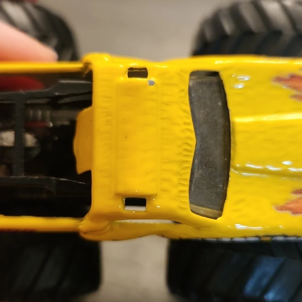 Hotwheels Mattel monster truck El Toro Loco note missing horns 4x4